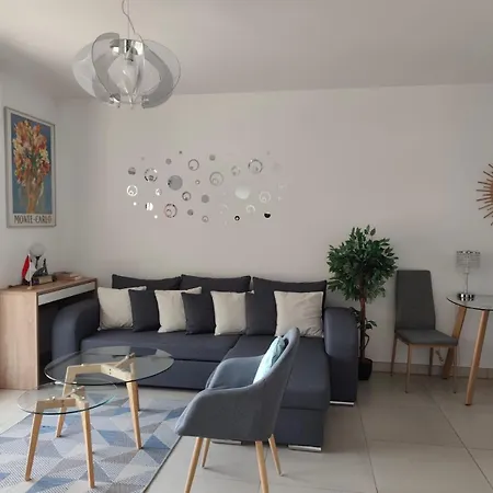 Beautiful Sea View Overlooking Monaco Apartamento Beausoleil