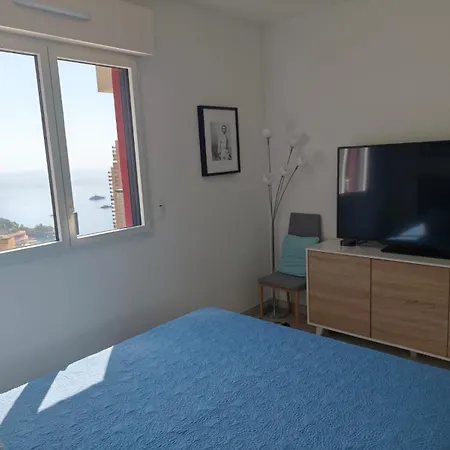 Beautiful Sea View Overlooking Monaco Apartamento