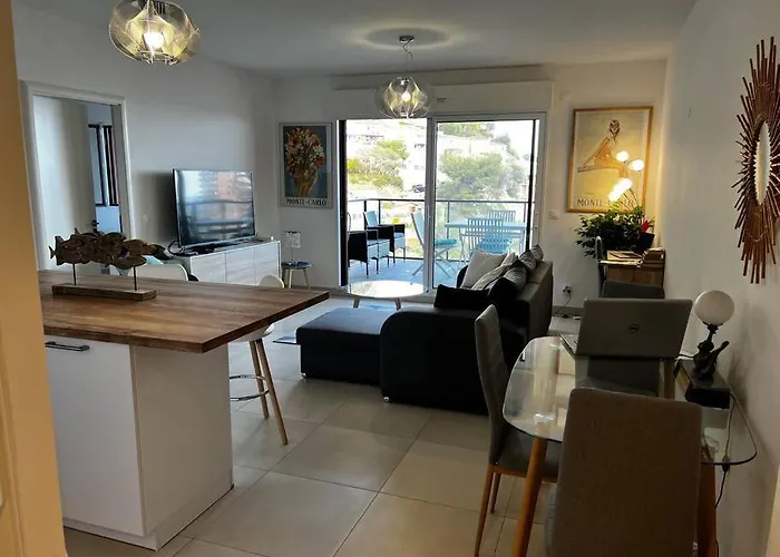 Beautiful Sea View Overlooking Monaco Apartmán Beausoleil