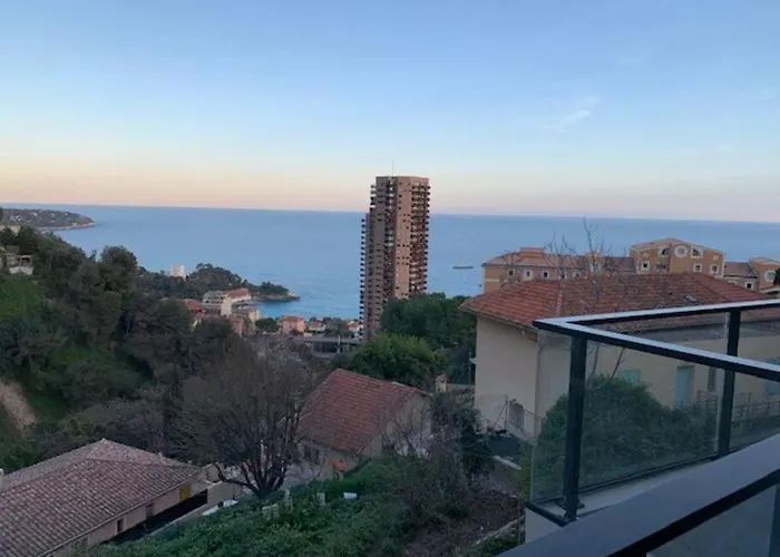 Beautiful Sea View Overlooking Monaco *