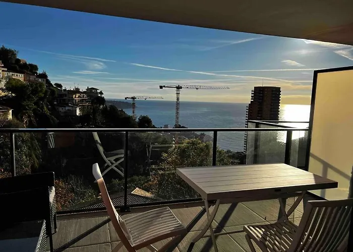 Beautiful Sea View Overlooking Monaco Apartmán Beausoleil